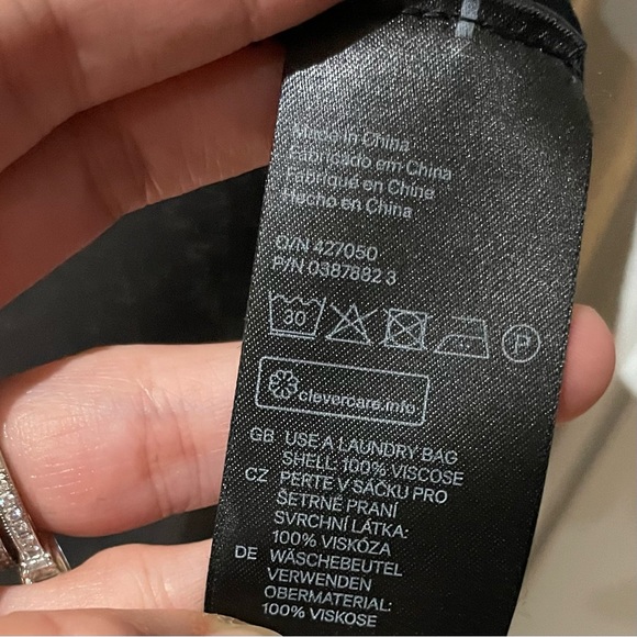 H&M Open Front Long Vest with Two Side Slits - Picture 7 of 11